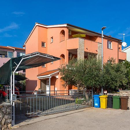 Beautiful Apartment In Krk With Kitchen Krk Town Eksteriør bilde