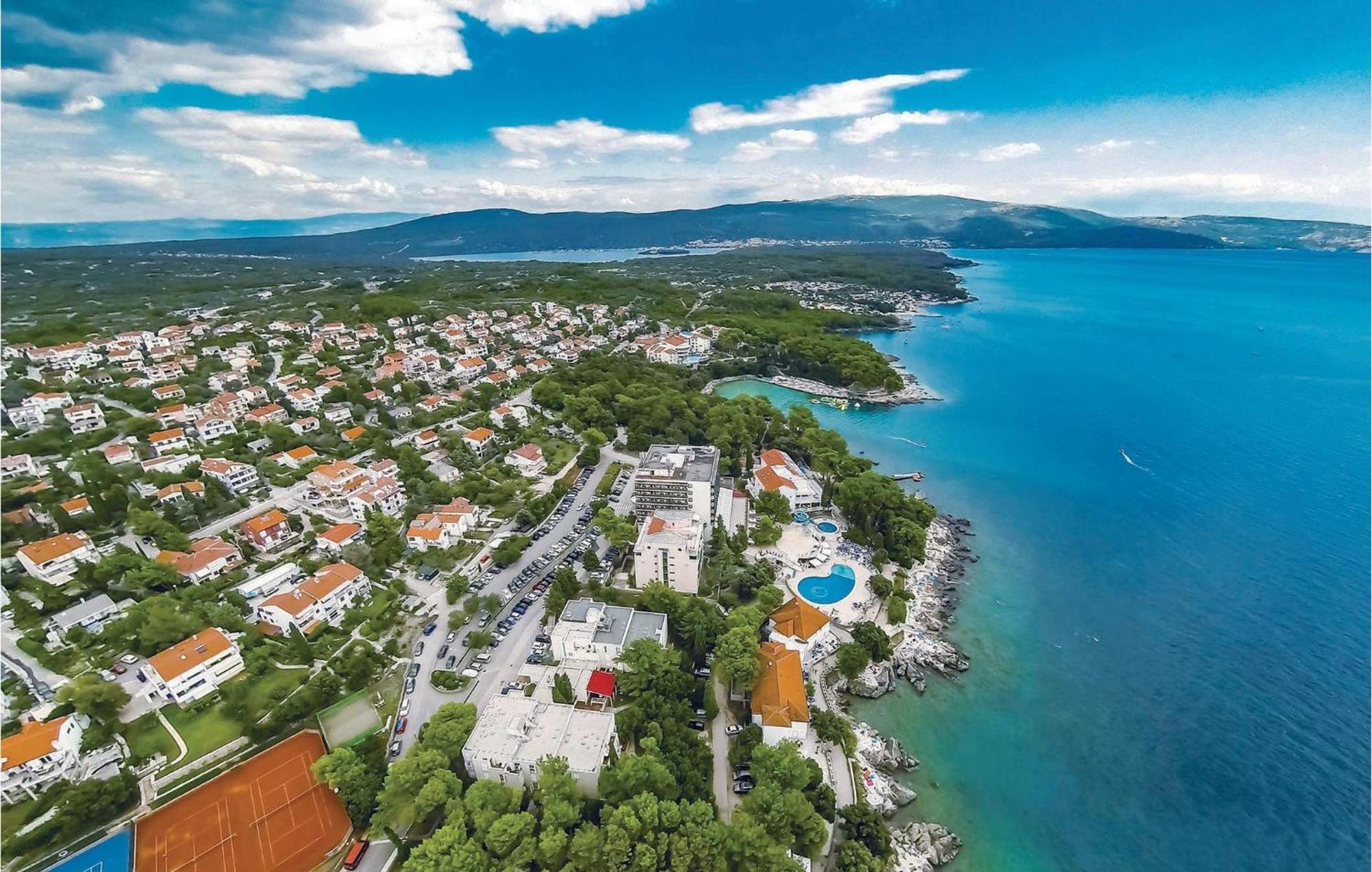 Beautiful Apartment In Krk With Kitchen Krk Town Eksteriør bilde