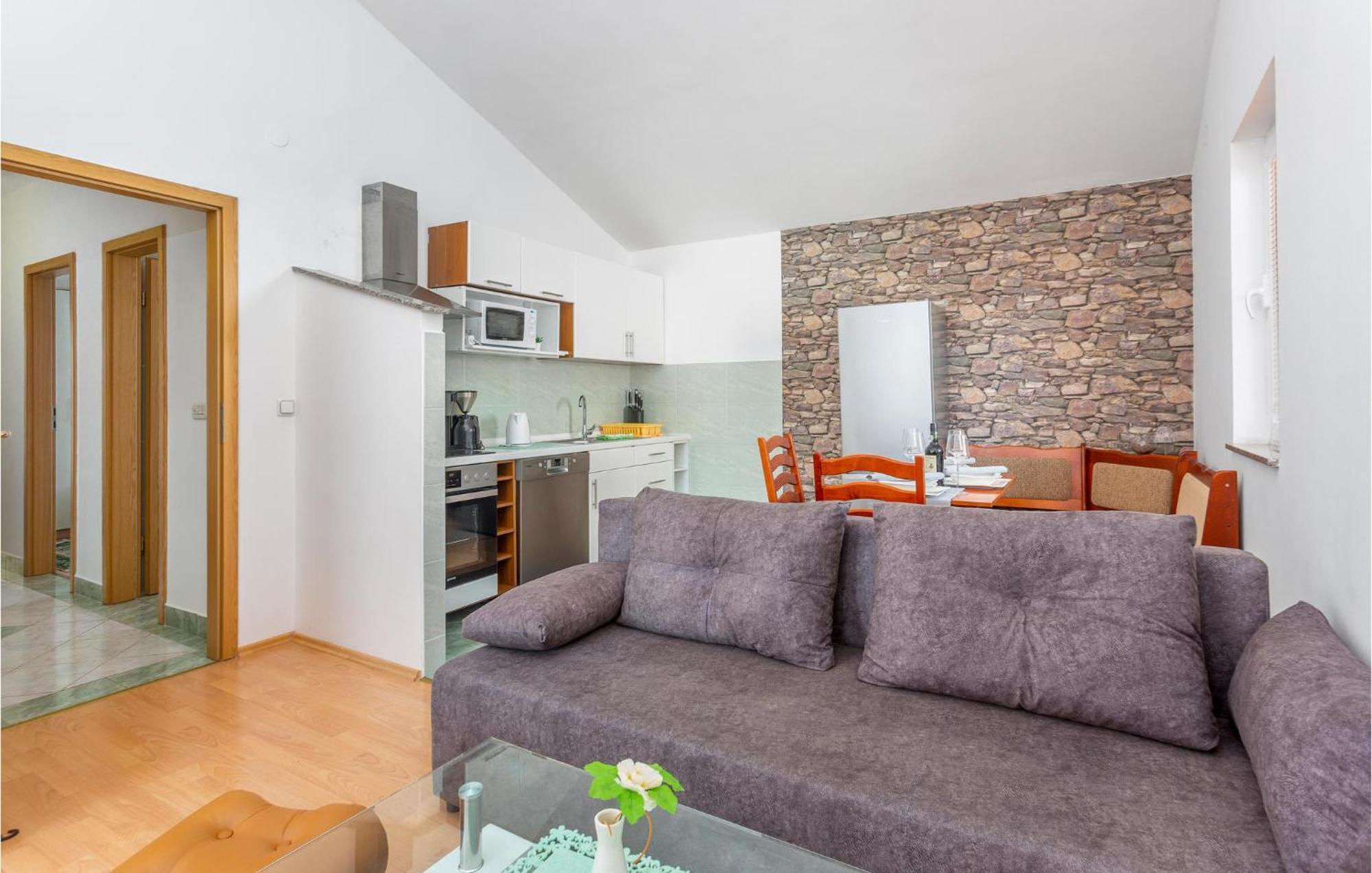 Beautiful Apartment In Krk With Kitchen Krk Town Eksteriør bilde