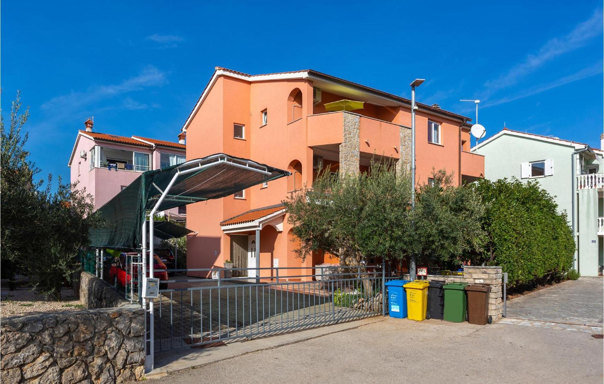 Beautiful Apartment In Krk With Kitchen Krk Town Eksteriør bilde