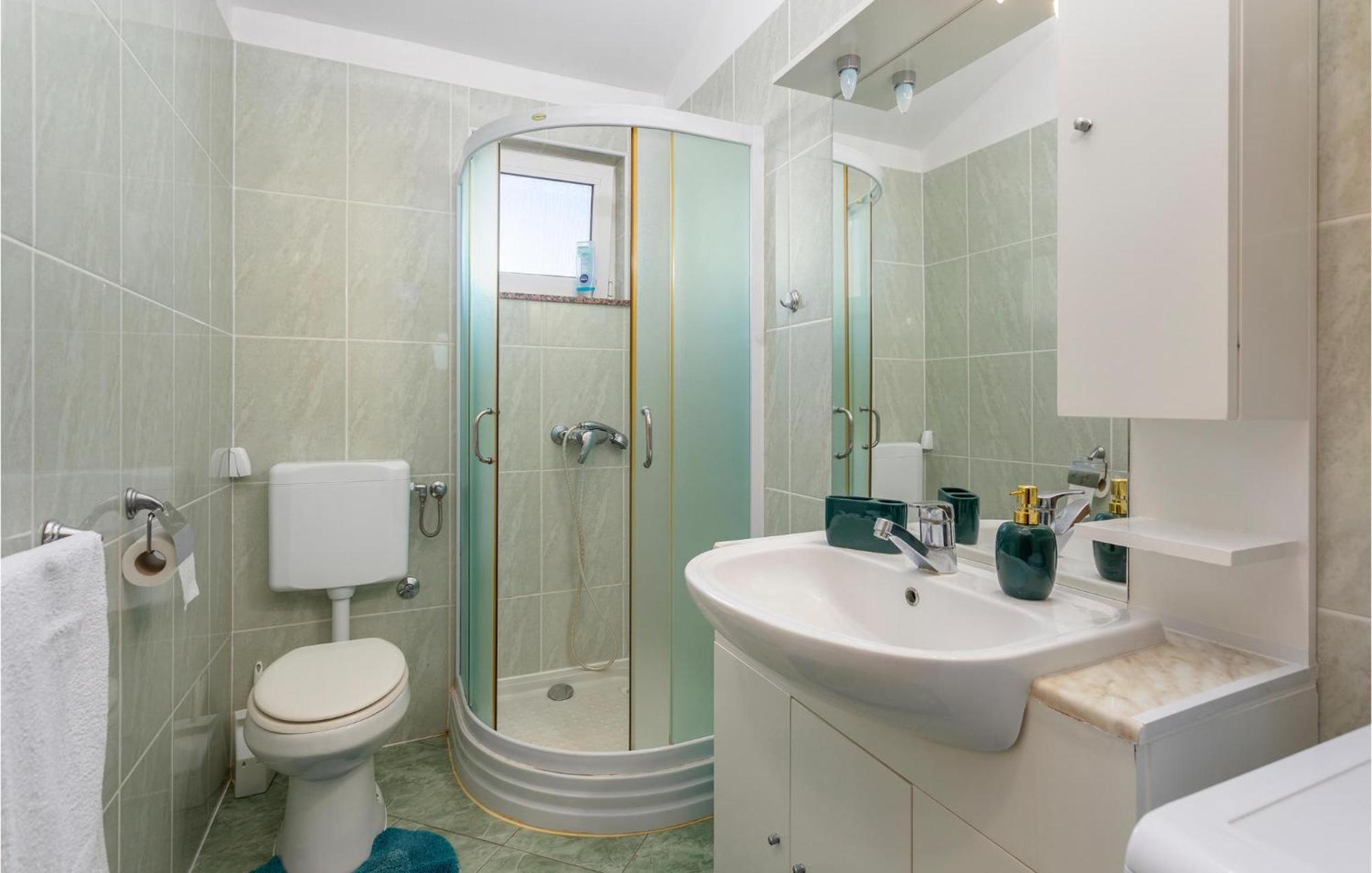 Beautiful Apartment In Krk With Kitchen Krk Town Eksteriør bilde